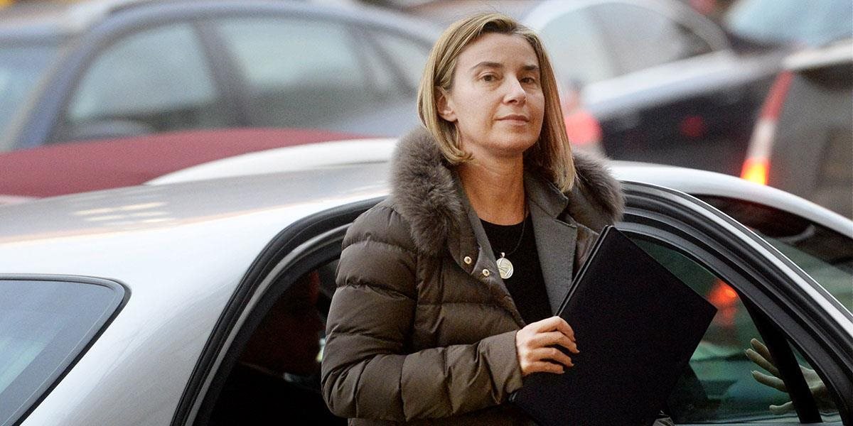 Mogheriniová je proti poskytnutiu zbraní Ukrajine