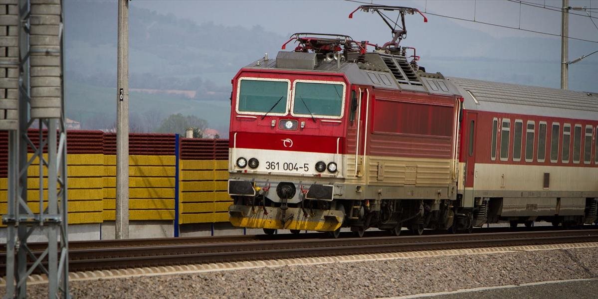 Osobné vlaky už premávajú v Štúrove bez obmedzení