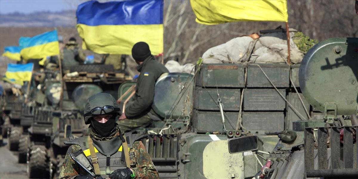 Ukrajinská armáda ukončuje odsun ťažkých zbraní z demarkačnej čiary
