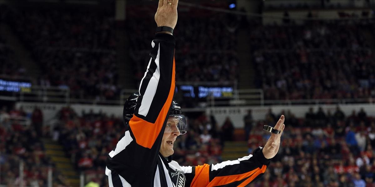 Romasko sa stal prvým ruským rozhodcom v NHL