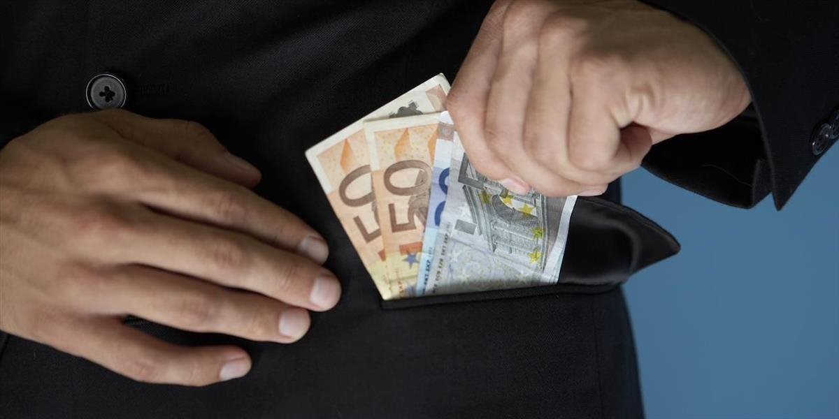 Európska komisia: Korupcia pri prideľovaní eurofondov na Slovensku ohrozuje ich efektívnosť