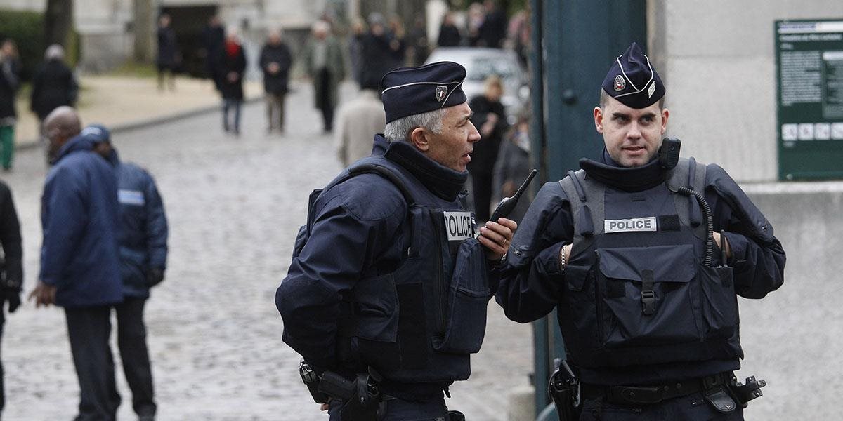 Francúzsko zostane vo vysokej pohotovosti pred terorizmom najmenej do leta