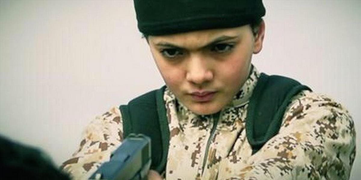 Identifikovali muža a dieťa z brutálneho videa IS: Sú to Francúzi