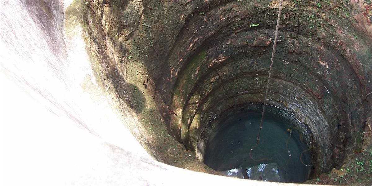 Mŕtvolu muža vytiahli zo štvormetrovej studne v Košiciach