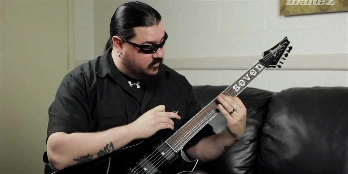 Gitaristu kapely Slipknot pobodal brat