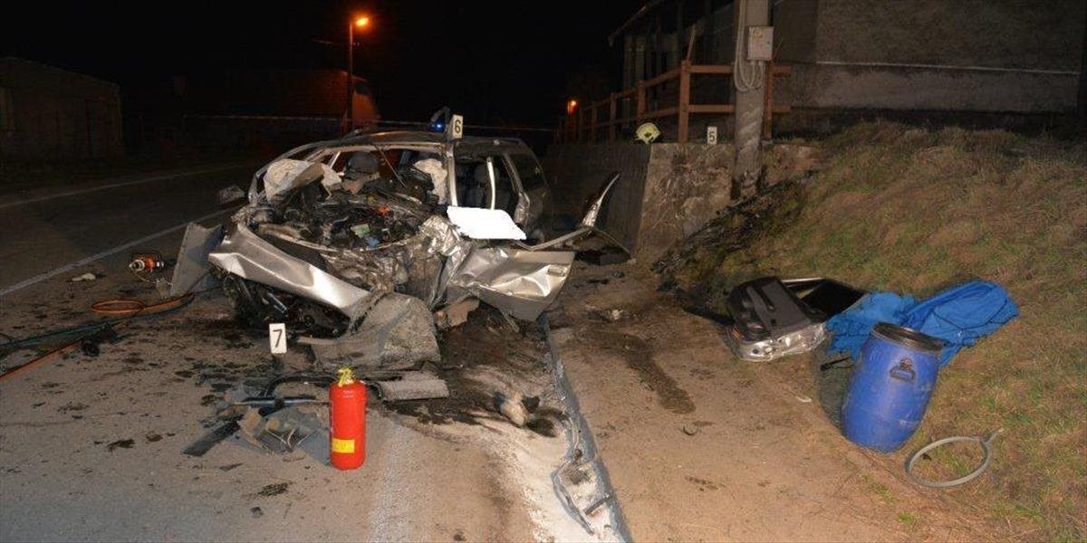 FOTO Tragédia v Hnúšti: Pri nehode zomreli traja mladí ľudia