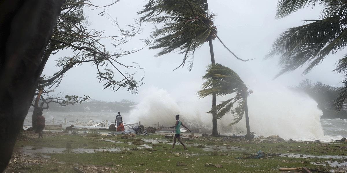 Vláda ostrovného štátu Vanuatu vyhlásila po cyklóne stav núdze
