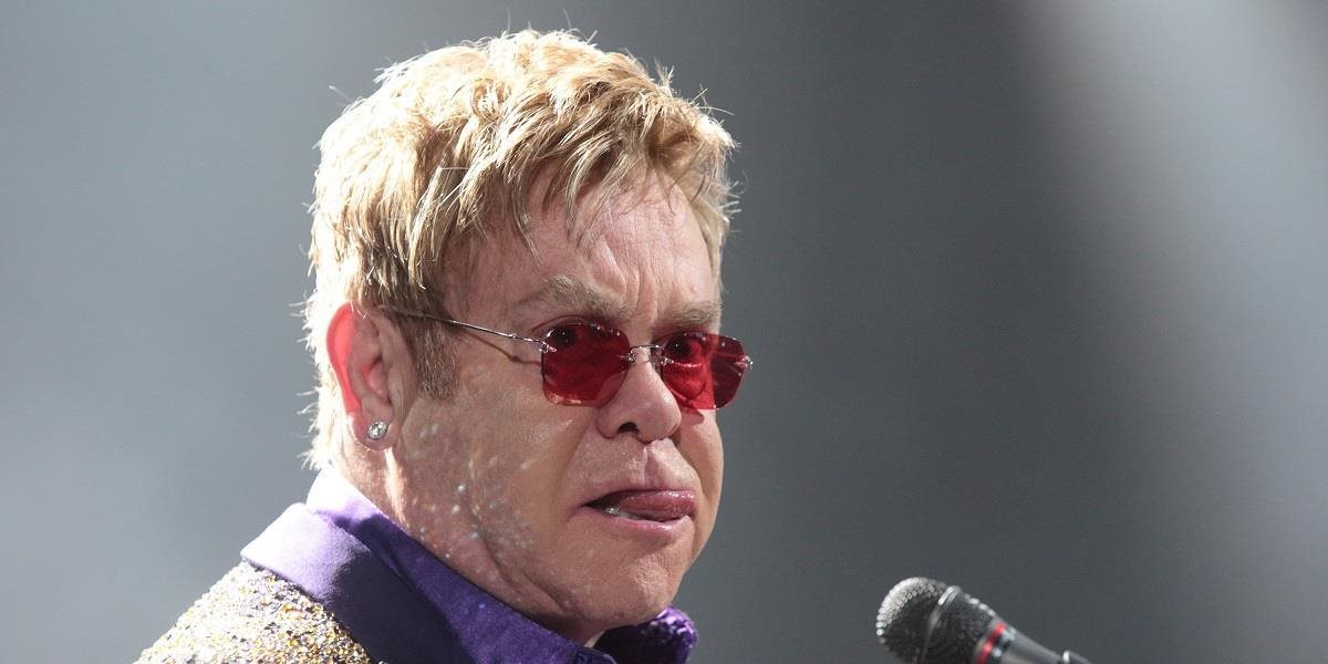 Elton John vyzval na bojkot značky Dolce & Gabbana