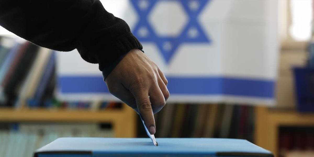 Kandidáti bojujú o voličov v posledný deň kampane pred utorkovými voľbami v Izraeli