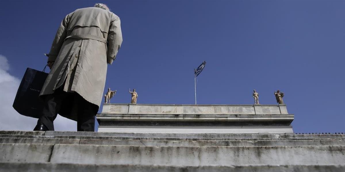 Grécko skĺzlo znova do mínusu a za prvé dva mesiace vykázalo deficit
