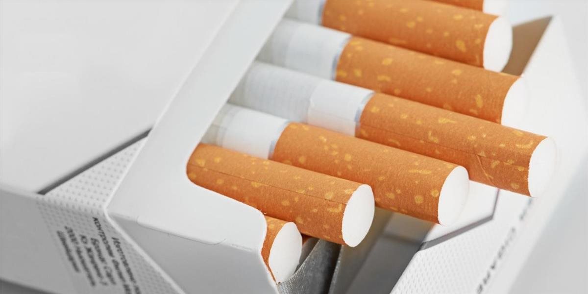 V Británii schválili jednotné škatuľky pre cigarety