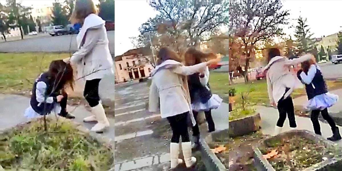 Internetom sa šíri šokujúce VIDEO: Brutálna bitka školáčok z Michaloviec