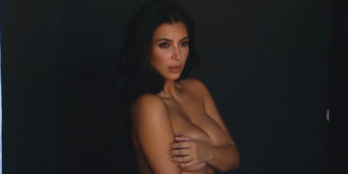 FOTO Kanye West sa na internete pochválil zábermi nahej Kim Kardashian