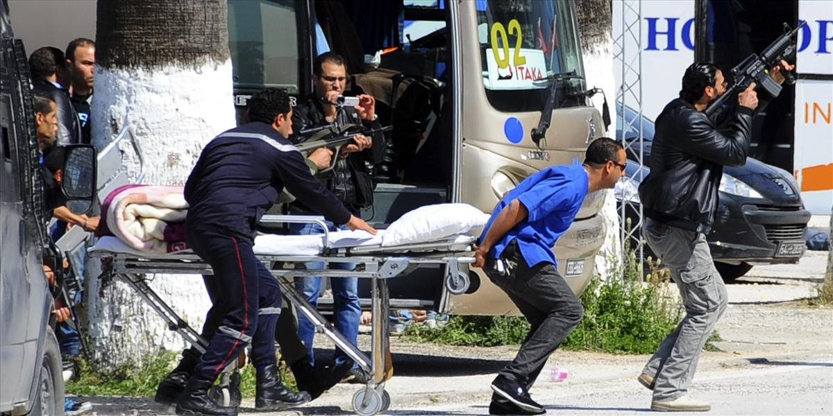 Útok v obľúbenej dovolenkovej destinácii Slovákov: Tuniskí ozbrojenci spustili paľbu na turistov, zomrelo 19 ľudí