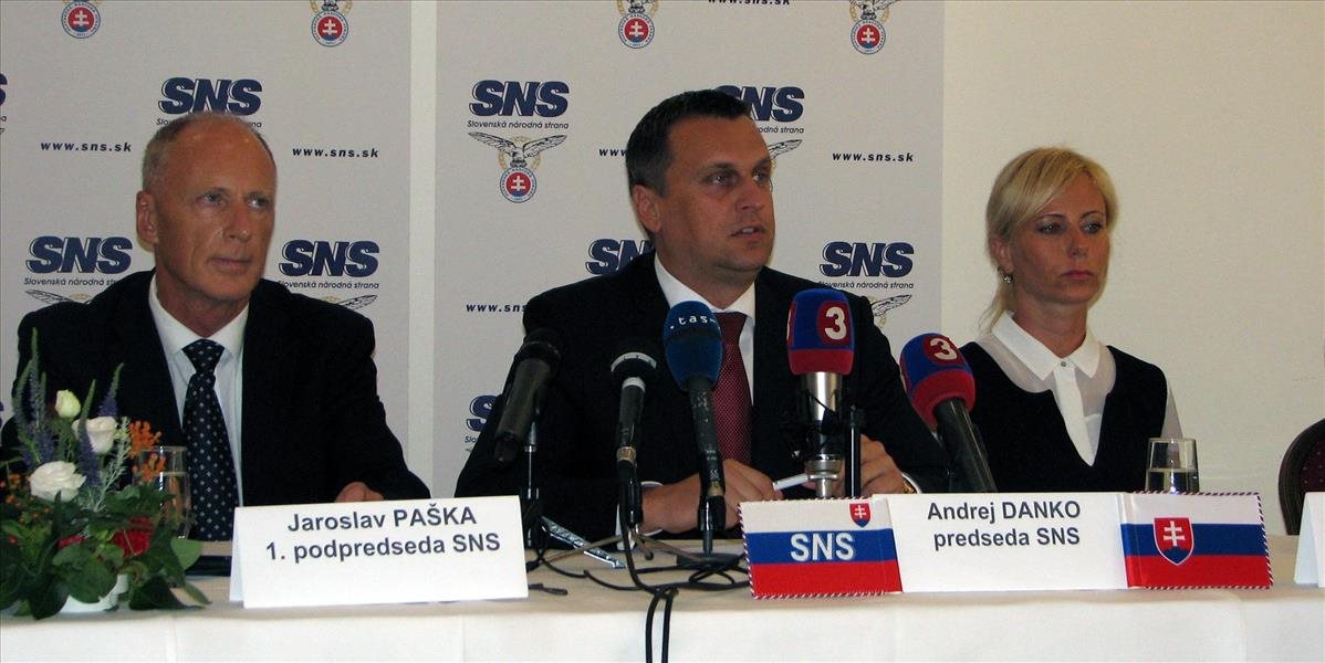 SNS odmieta požiadavky SMK na zmeny v základnej zmluve s Maďarskom