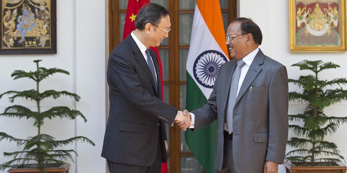 Predstavitelia Číny a Indie rokujú o spornej hranici