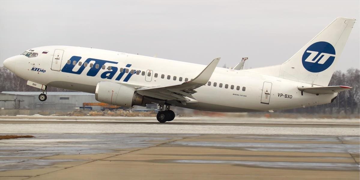 V Petrohrade núdzovo pristál Boeing 737 so 79 osobami na palube