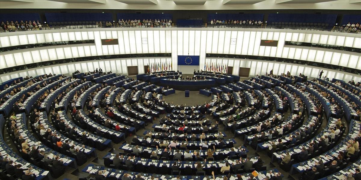 Európsky parlament schválil novú pomoc Ukrajine vo výške 1,8 miliardy eur