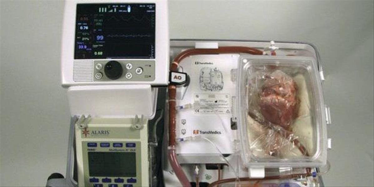 VIDEO Britskí chirurgovia vykonali prvú transplantáciu nebijúceho srdca v Európe