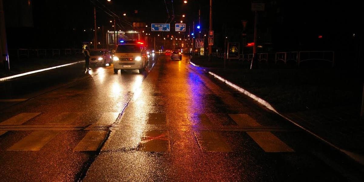 Tragická nehoda pri Beluši: Vodič z Poľska zrazil a usmrtil na diaľnici D1 dvoch ľudí