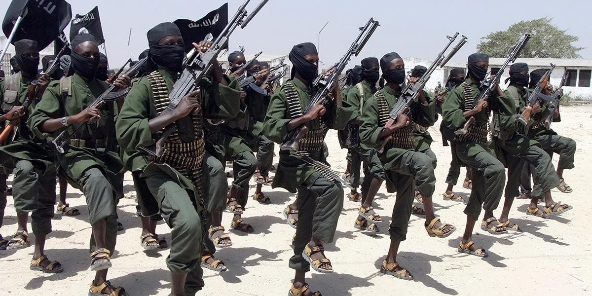 Militanti z aš-Šabábu zaútočili na hotel v centre Mogadiša, zatiaľ 7 mŕtvych