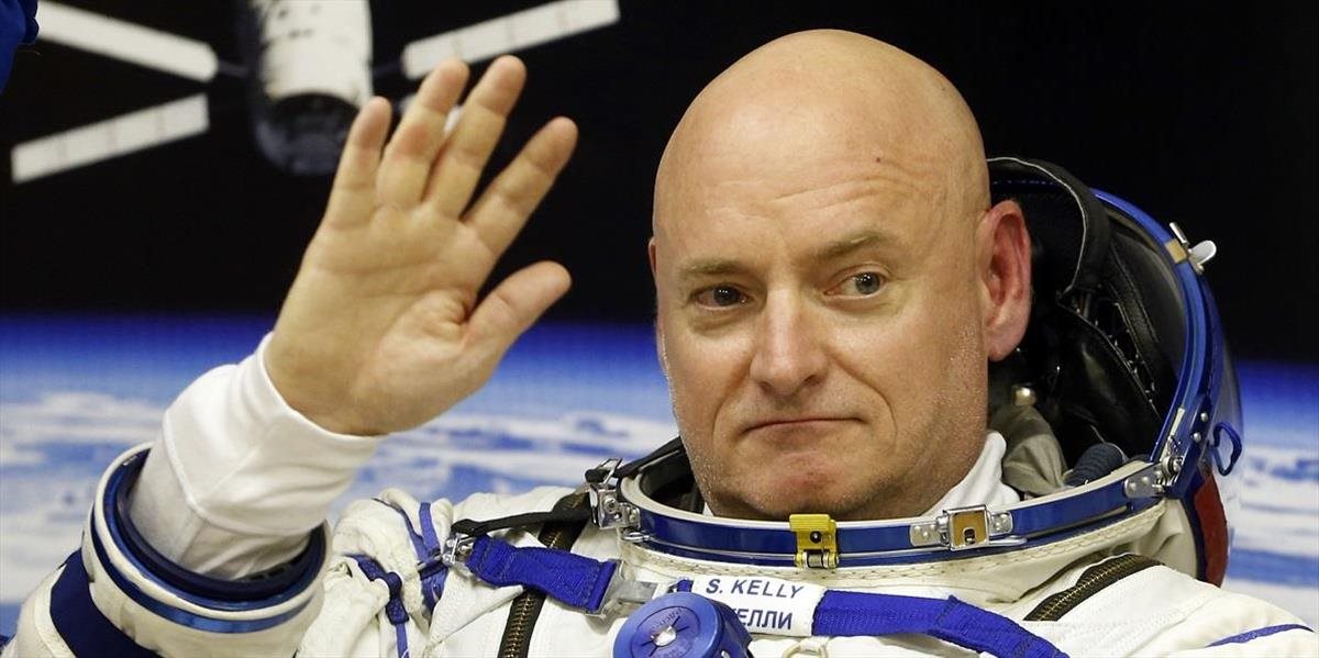 Scott Kelly a Michail Kornijenko začali ročnú misiu na ISS