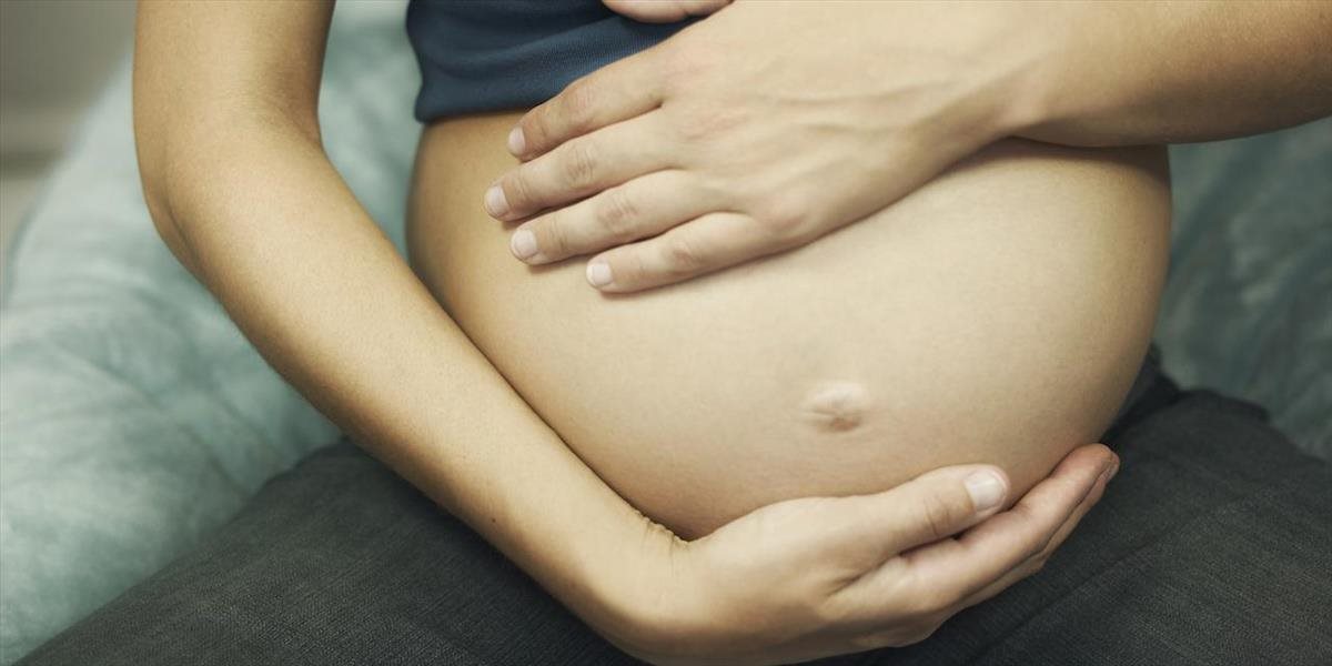 Deti v maternici sú dobre chránené pred vonkajším hlukom, tvrdí nemecký výskum