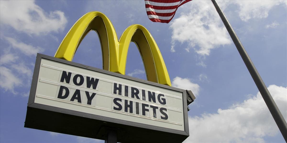 McDonald's súhlasil so zvýšením platov vlastných zamestnancov v USA