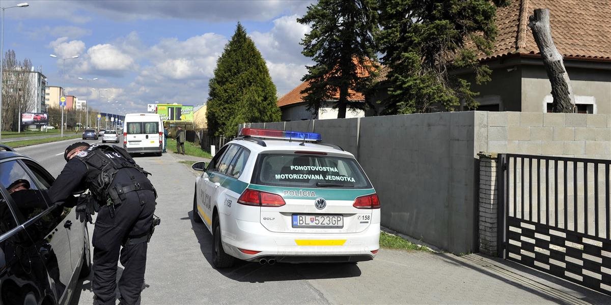 Polícia ukončila rukojemnícku drámu v bratislavskej Rači, muža spacifikovala