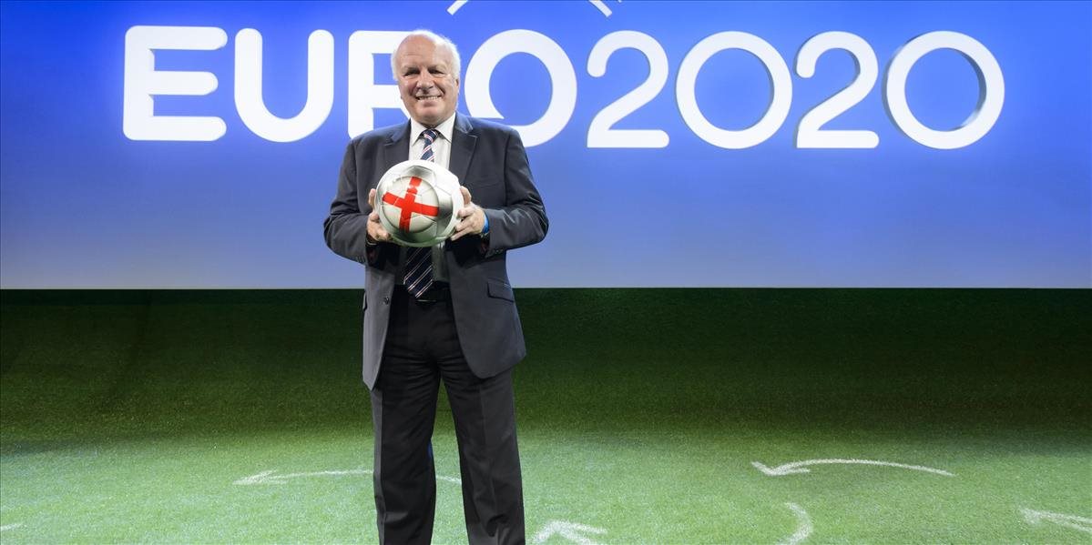 Futbal: Šéf FA Dyke vrátil luxusné hodinky, FIFA ho nepotrestá