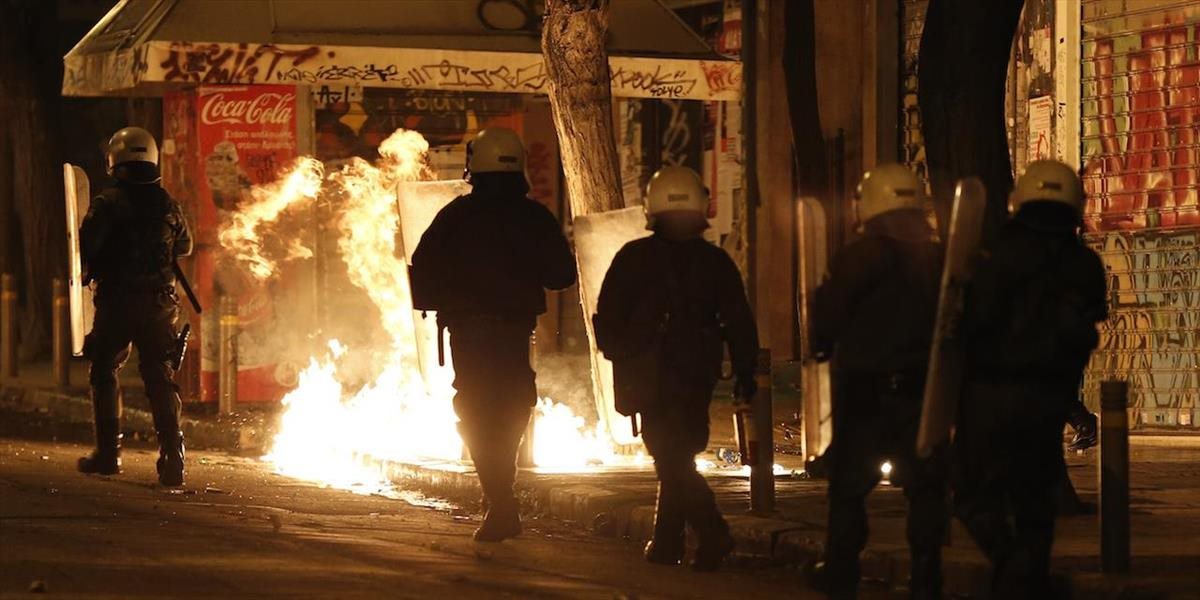 Demonštranti sa dostali do stretu s políciou v Aténach