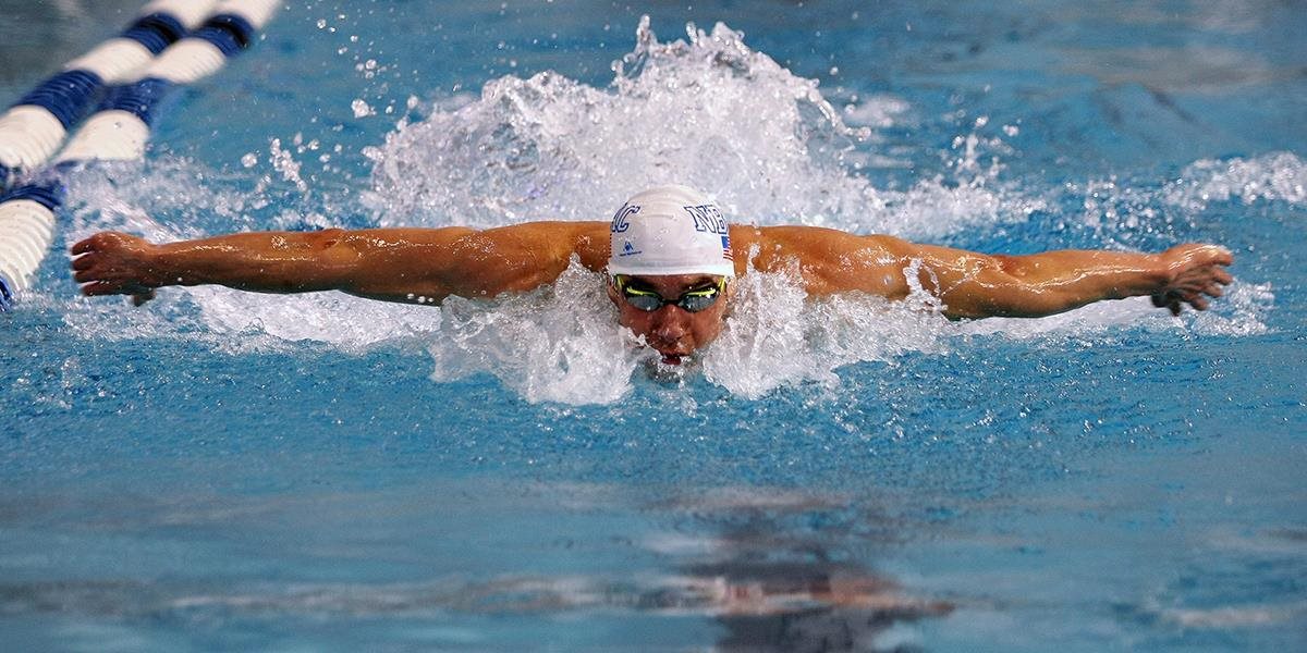 Phelps sa po polročnom dištanci vráti do súťažného bazéna v Mese
