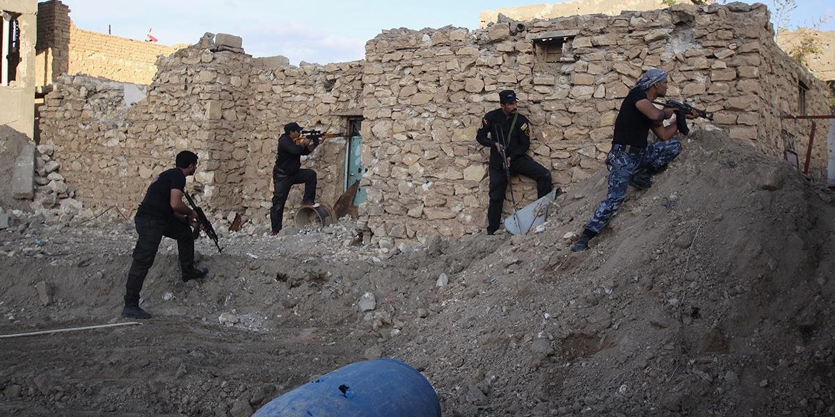 Militanti IS prepustili vyše 200 jezídov, prevažne starých ľudí a detí