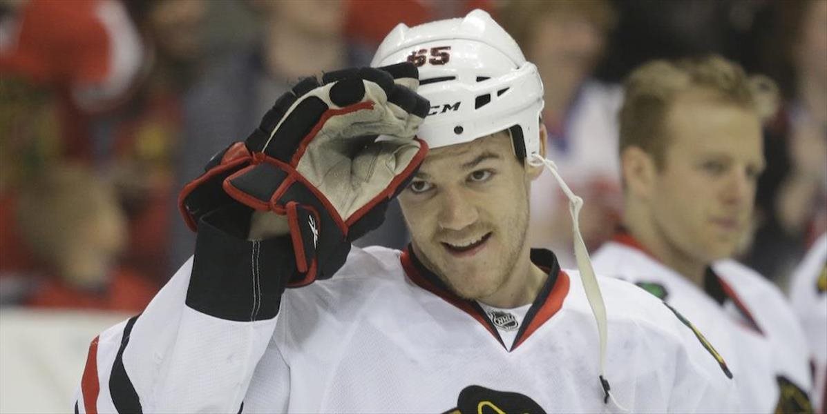 NHL: Shaw z Chicaga dostal pokutu za predstieranie pádu