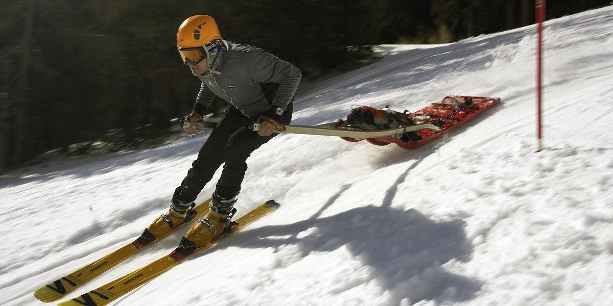 Horská služba zachraňovala zraneného lyžiara