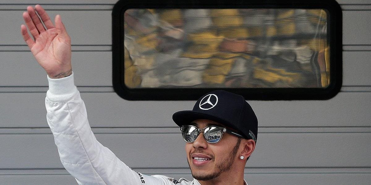 F1: Na Veľkej cene Číny double Mercedesu, víťazom Hamilton