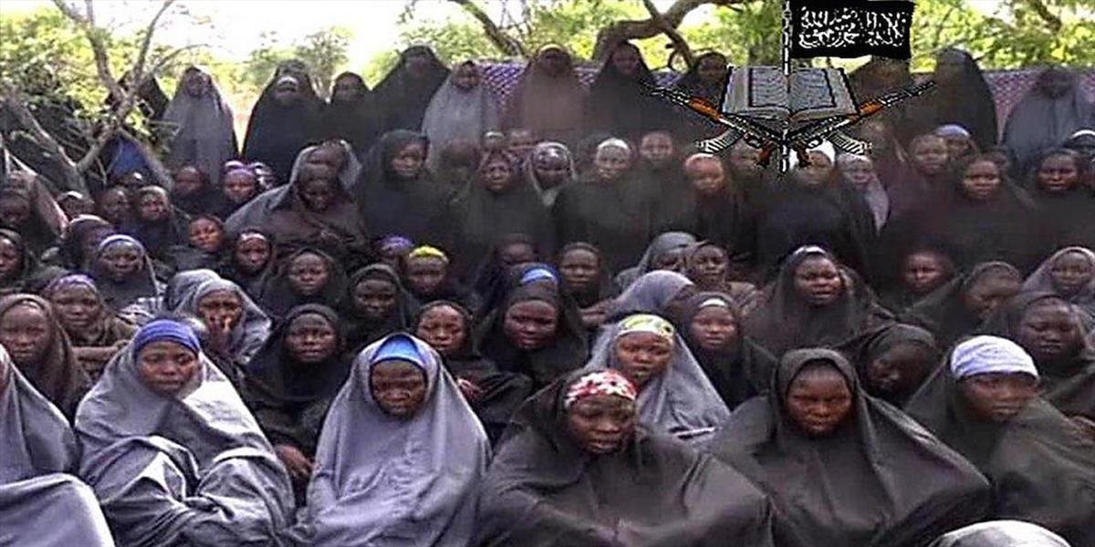 Skupina Boko Haram uniesla v Nigérii najmenej 2000 dievčat a žien, uviedla AI
