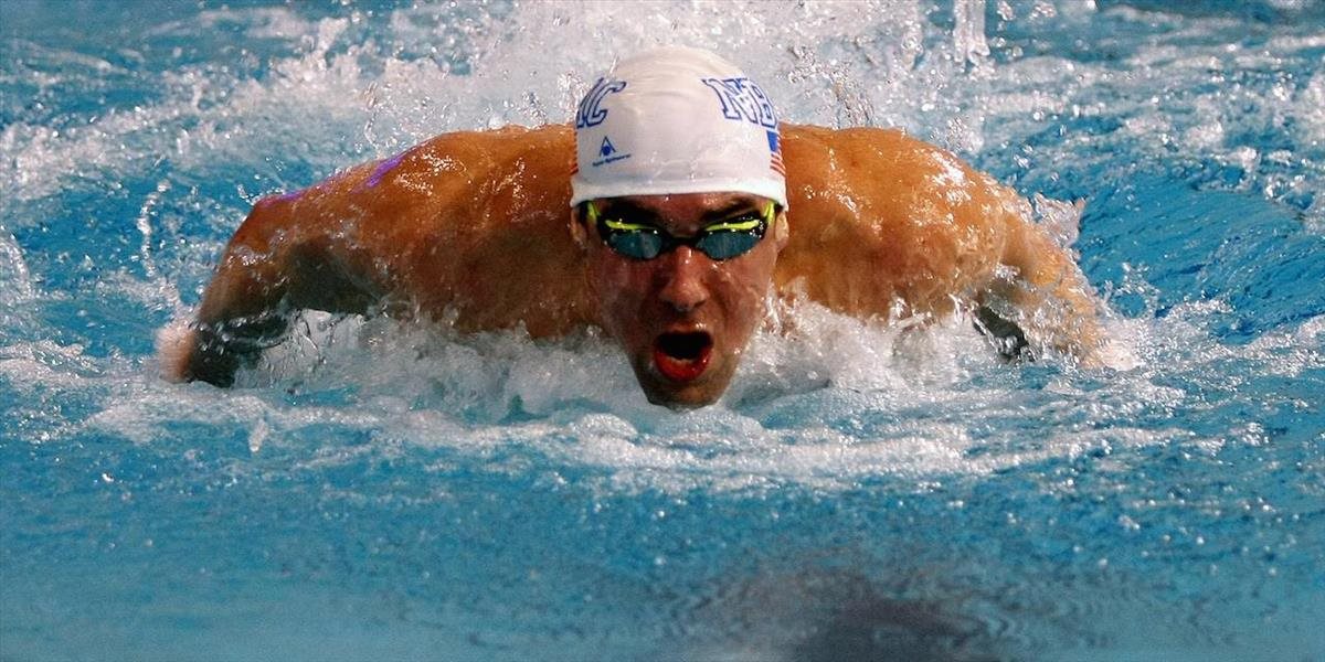 Phelps sa po odpykaní trestu vracia do bazénov