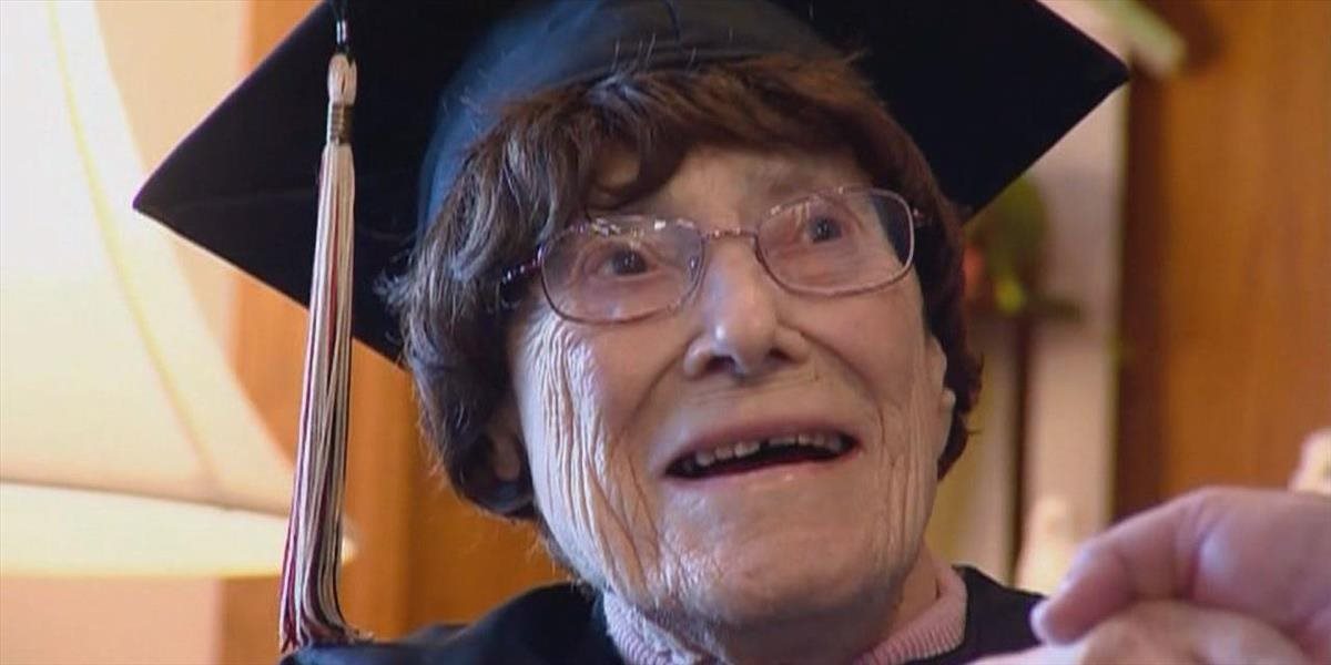 Stotriročná žena sa po 87 rokoch dočkala stredoškolského diplomu