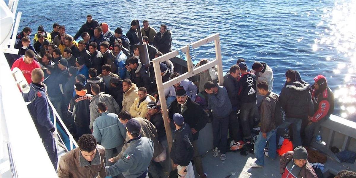 Pri pobreží Líbye zahynulo 400 migrantov