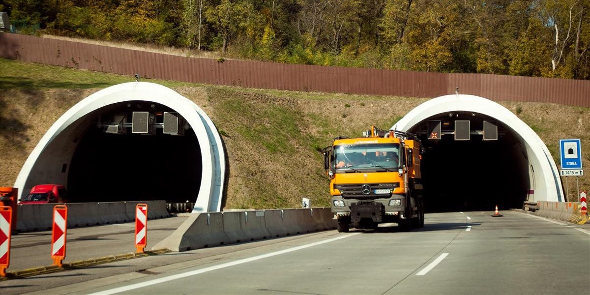 Diaľničiari budú počas víkendu čistiť tunel Sitina