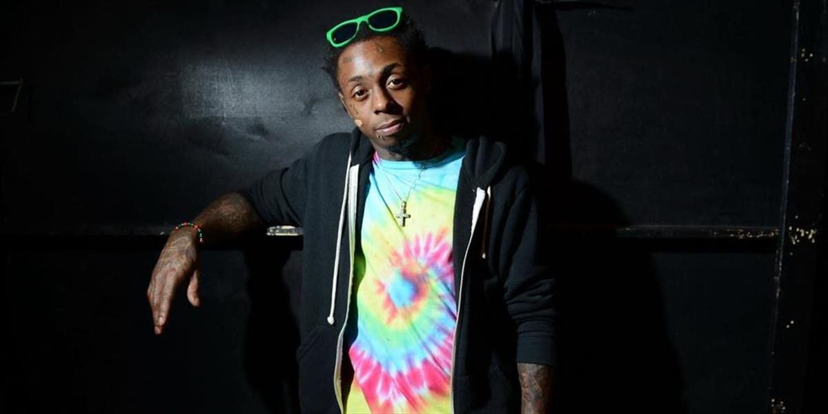 Lil Wayne čelí žalobe za vyhrážanie sa vodičovi autobusu