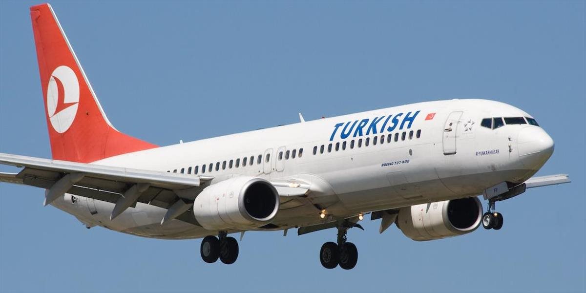 Lietadlo tureckých aerolínií sa vrátilo pre bombovú hrozbu do Istanbulu