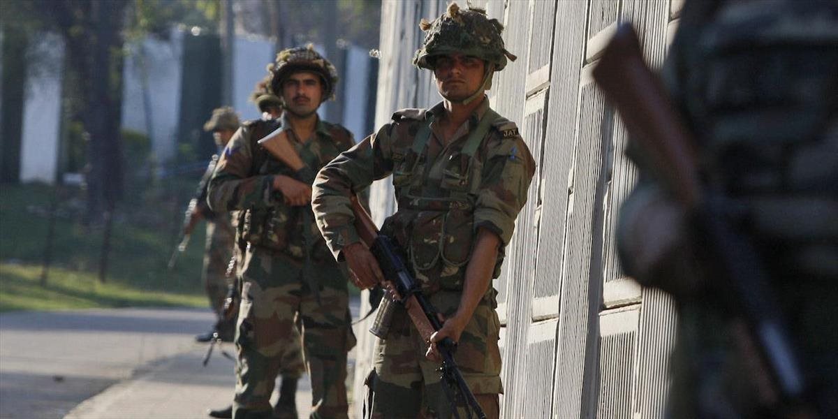 Indickí vojaci strieľali na protestujúcich v Kašmíri, zahynul tínedžer