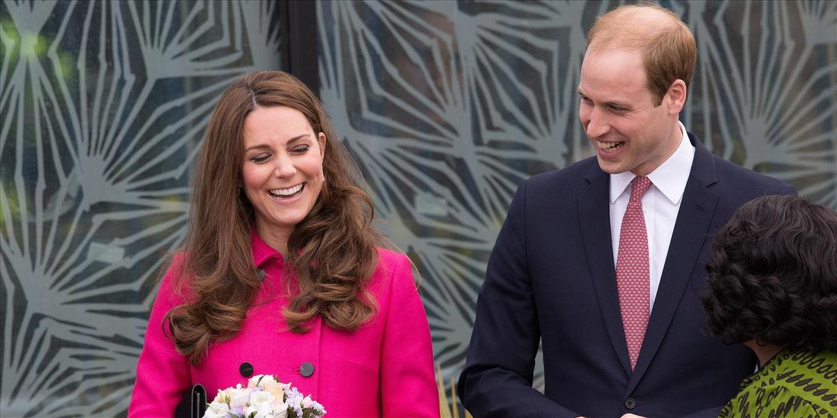 Očakávané dieťa Williama a Kate láka turistov do kráľovských palácov