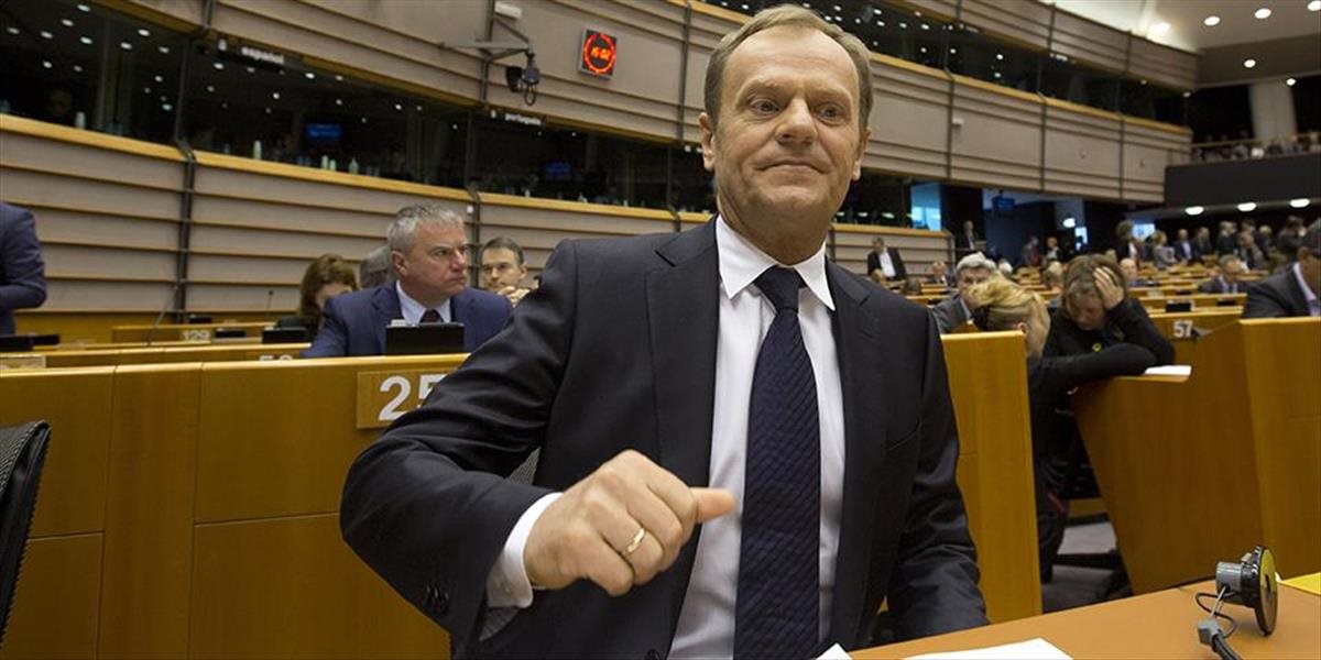 Donald Tusk zvolal na štvrtok mimoriadny summit EÚ o migrácii