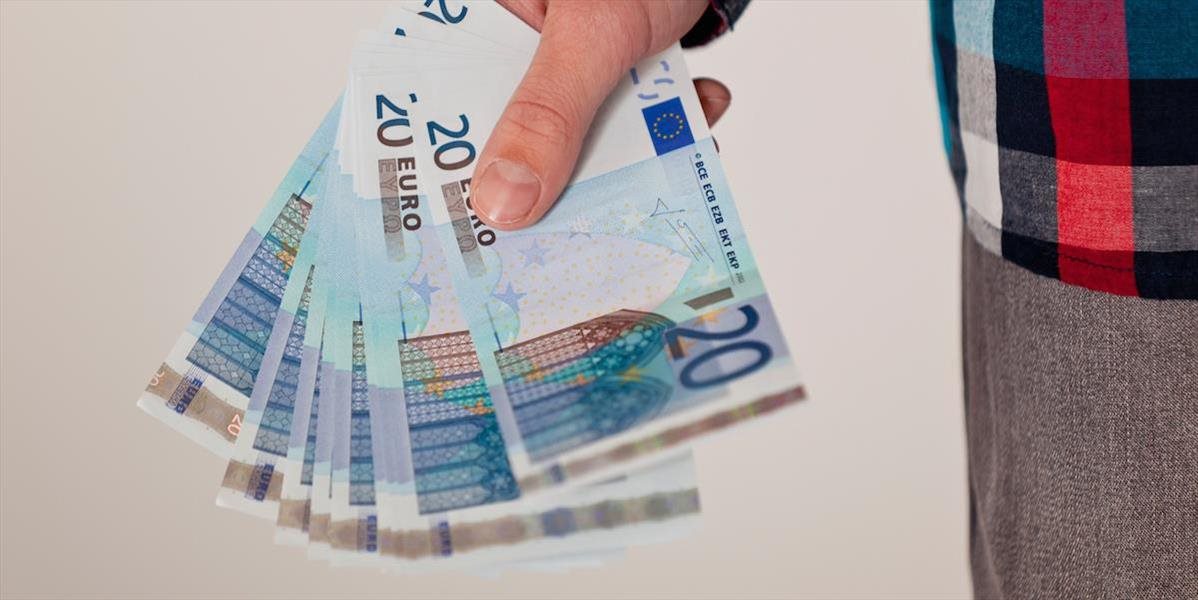 Slováci splácajú svoje finančné záväzky rýchlejšie