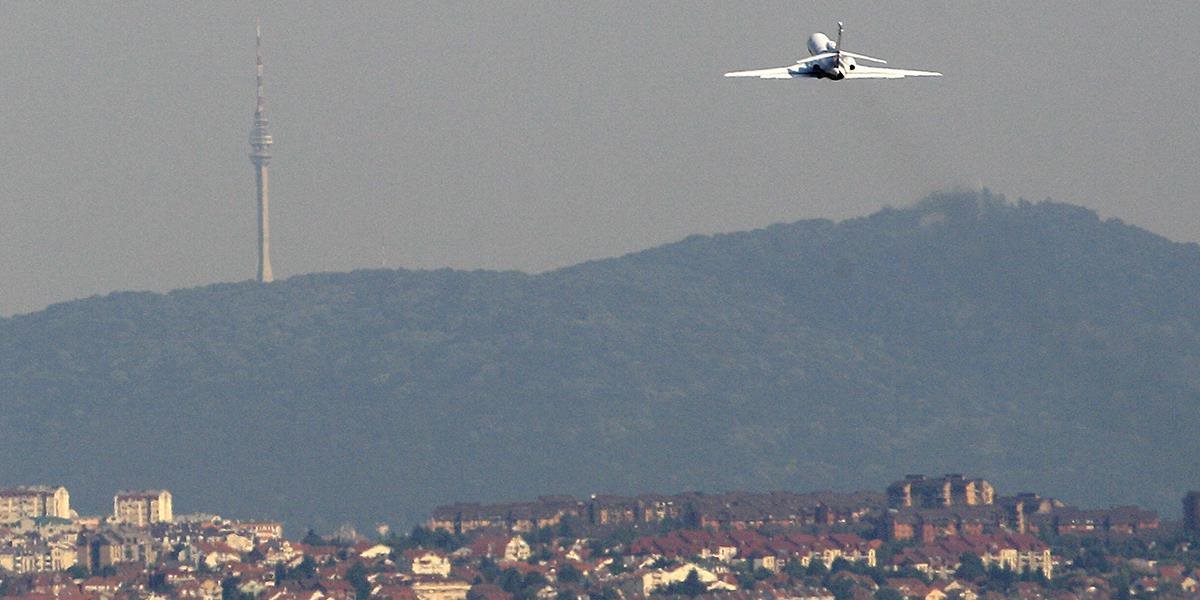 Problémy so srbským prezidentským lietadlom spôsobila rozliata káva