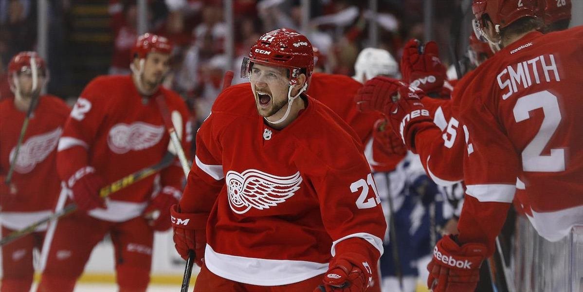 NHL: Tatar bol pri víťaznom góle, Detroit zdolal Tampu