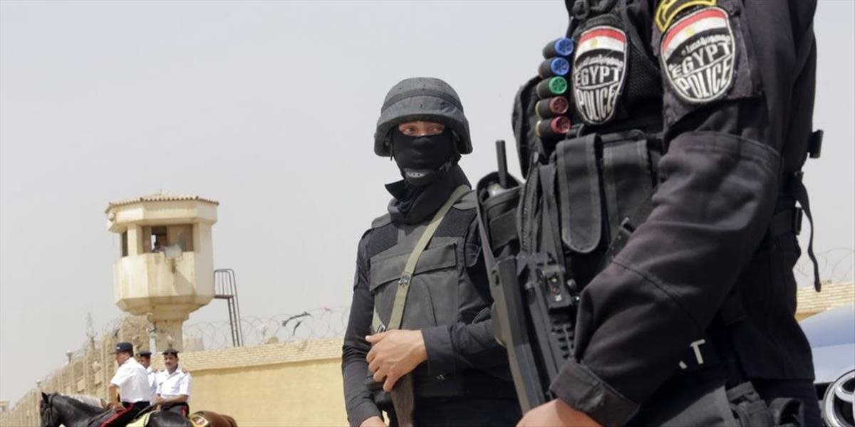 Pri ozbrojenom útoku zahynuli v Káhire dvaja policajti